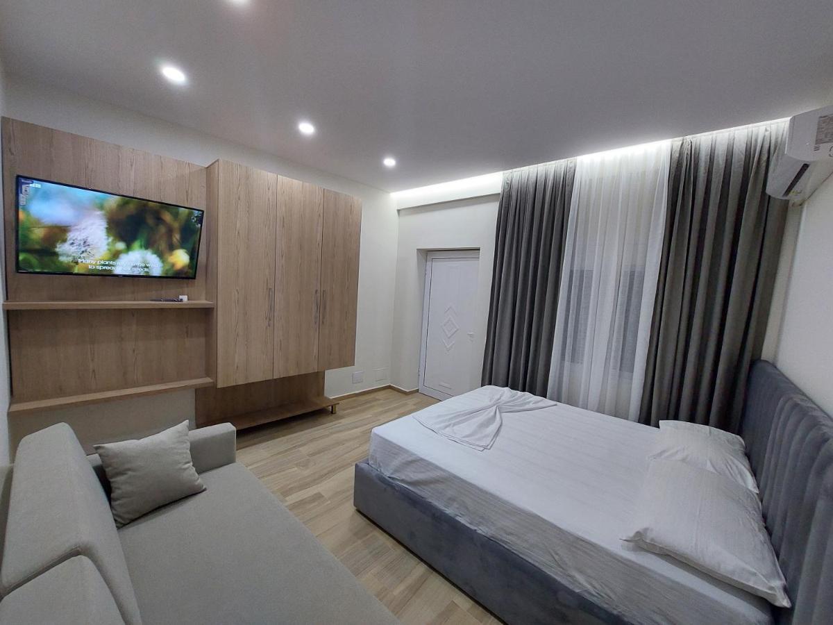 Sole Inn Vlore Exterior photo